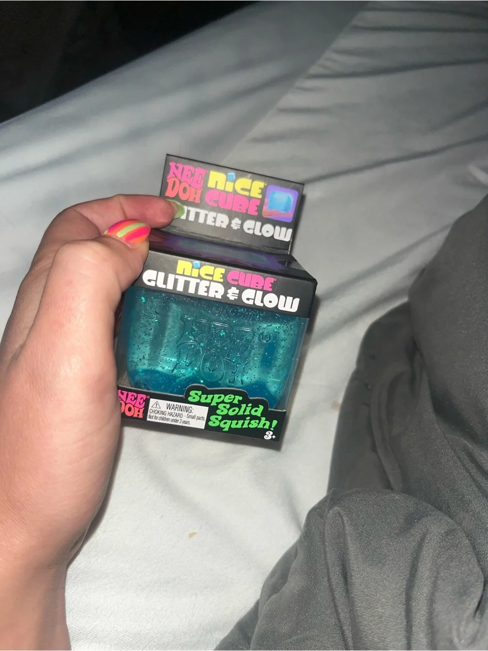 Nice Doh Cube Glitter & Glow Super Solid Squish - blue Glitter